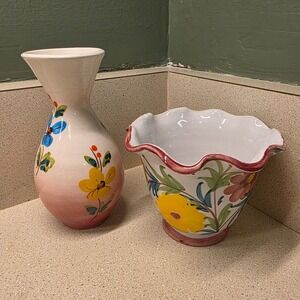 Italy Hand Painted Ceramic Bud Vase & Planter Set Floral Ruffled Majolica 2pc